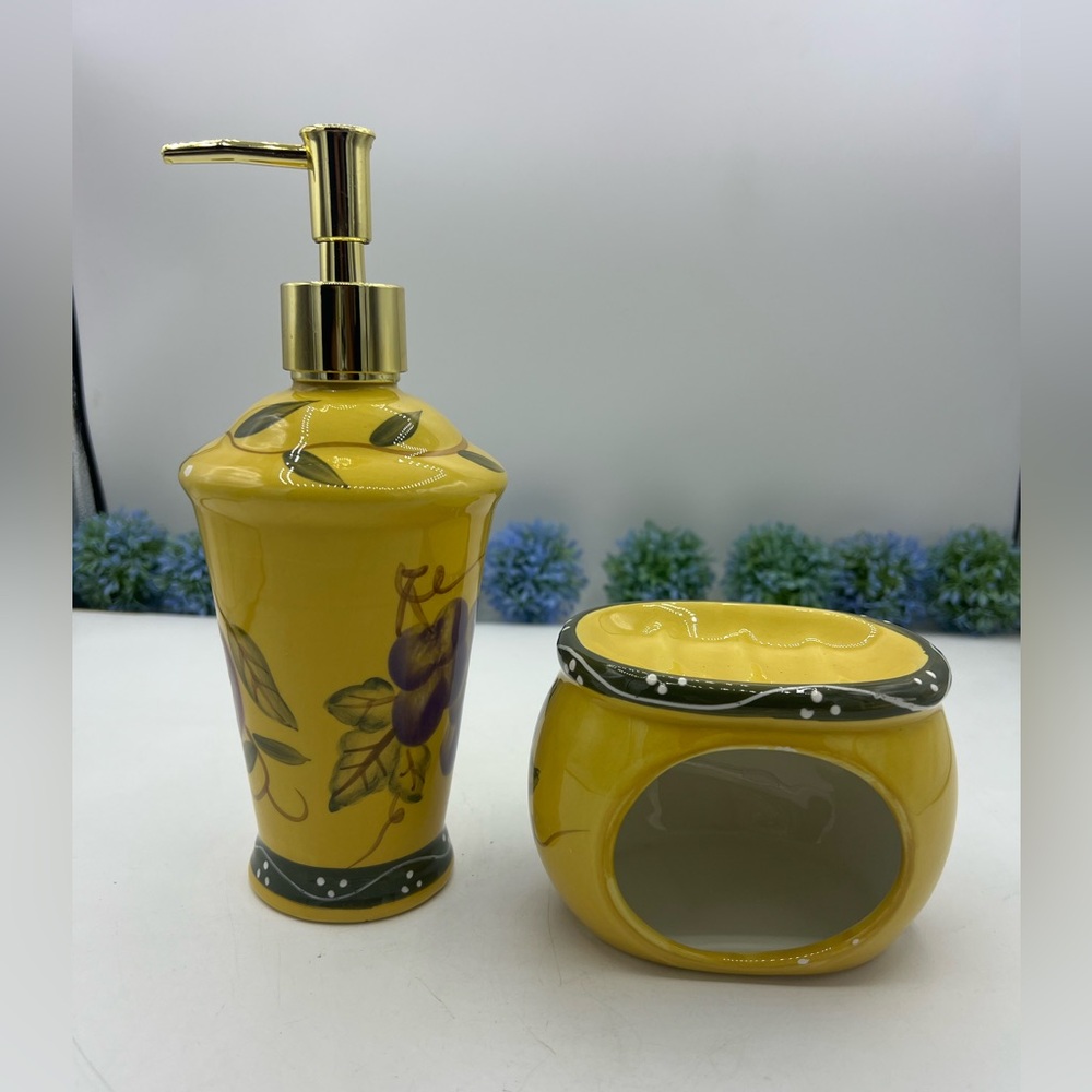 Casa Vero Apple/Grape Soap Dispenser & Sponge Holder - Hand Painted Ceramic Set